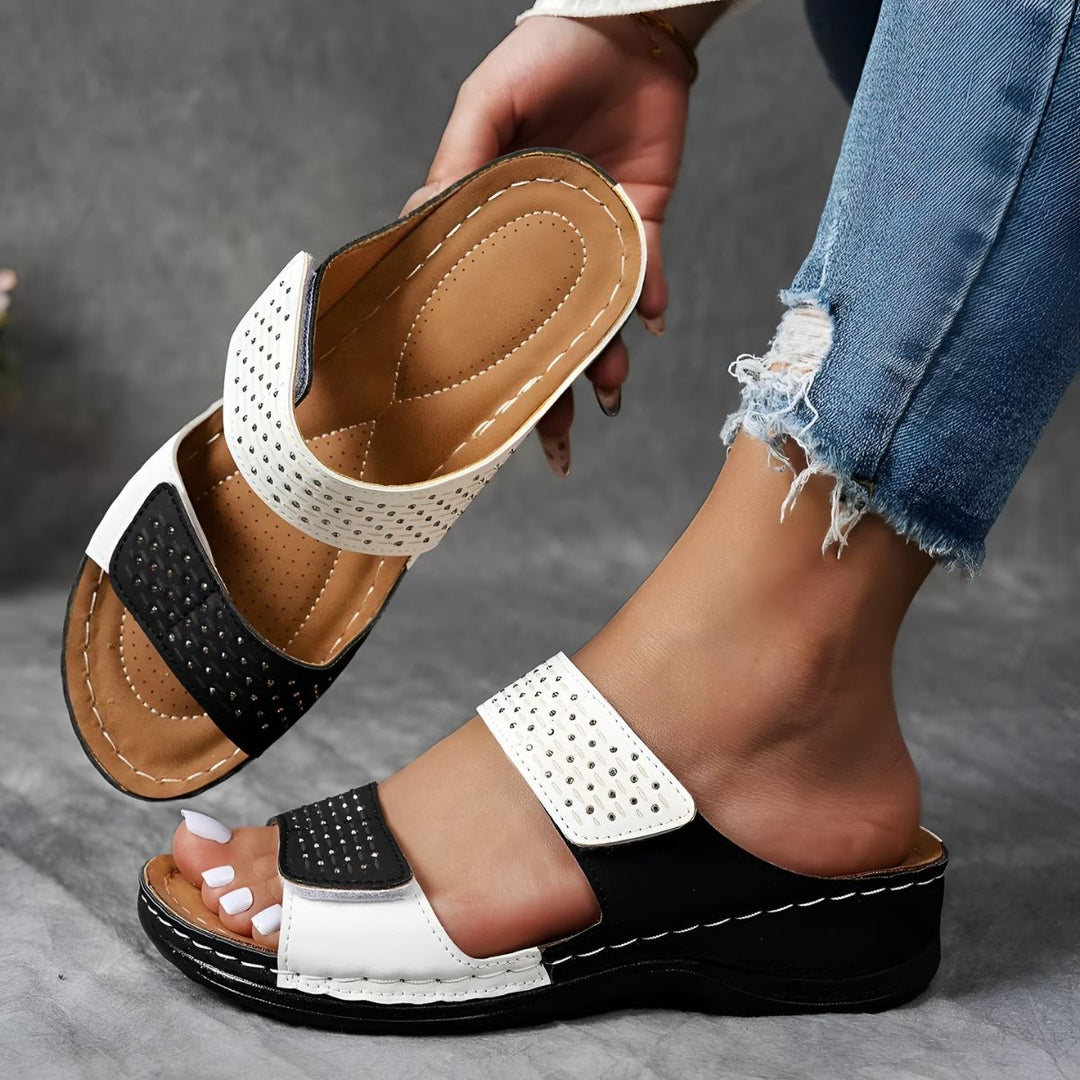 Theia - Orthopedic Sandals