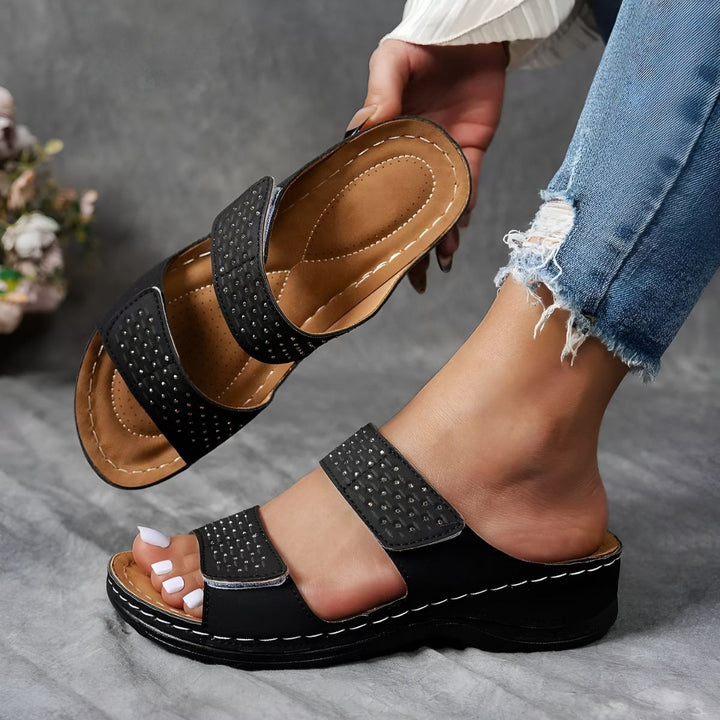 Theia - Orthopedic Sandals